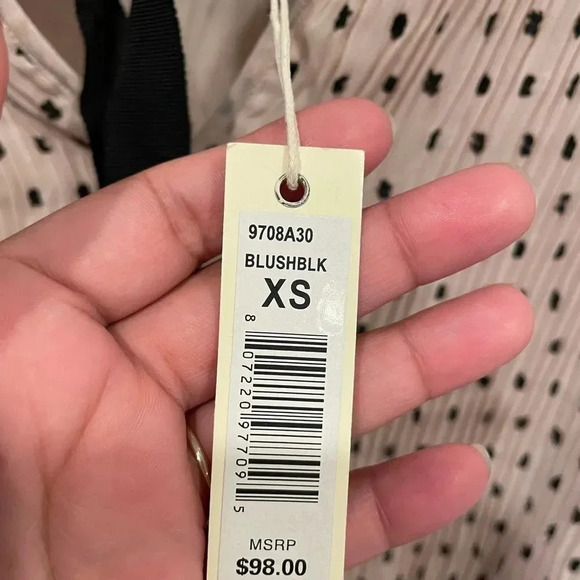 NWT Max Studio women’s pleated Swiss dot necktie blouse size XS - Picture 4 of 7